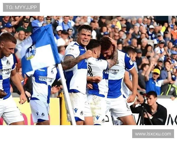 剑桥联与科切斯激战正酣谁能在这场较量中笑到最后