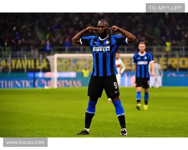 卢卡库的逆袭之路：从天才少年到世界顶级前锋的奋斗历程