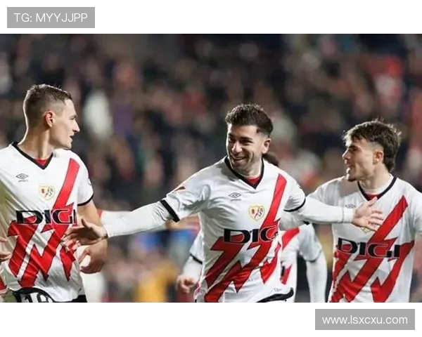 巴列卡诺与拉斯的激烈对决谁能在西甲赛场上笑到最后