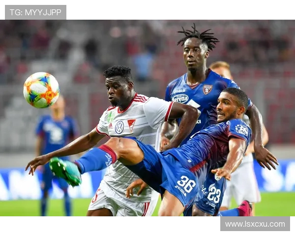 库克斯与德布勒森激战正酣谁能在这场较量中胜出