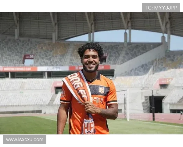 釜山影像与华城FC的激烈对决揭示足球战术与团队精神的较量