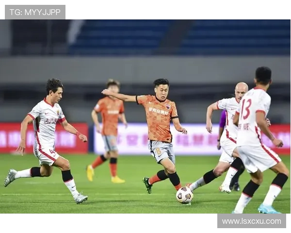 上海足球队速度表现数据分析揭示球队竞技状态与战术优势 上海足球队速度表现数据分析揭示球队竞技状态与战术优势