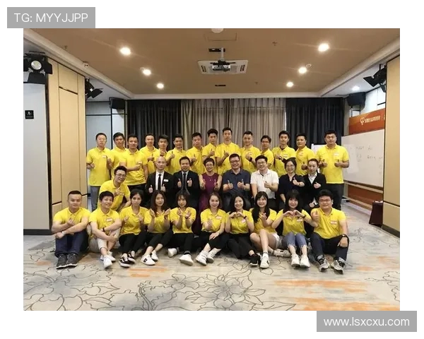 全球总决赛精彩回顾:WE团队协作展现无与伦比的默契与实力 全球总决赛精彩回顾:WE团队协作展现无与伦比的默契与实力